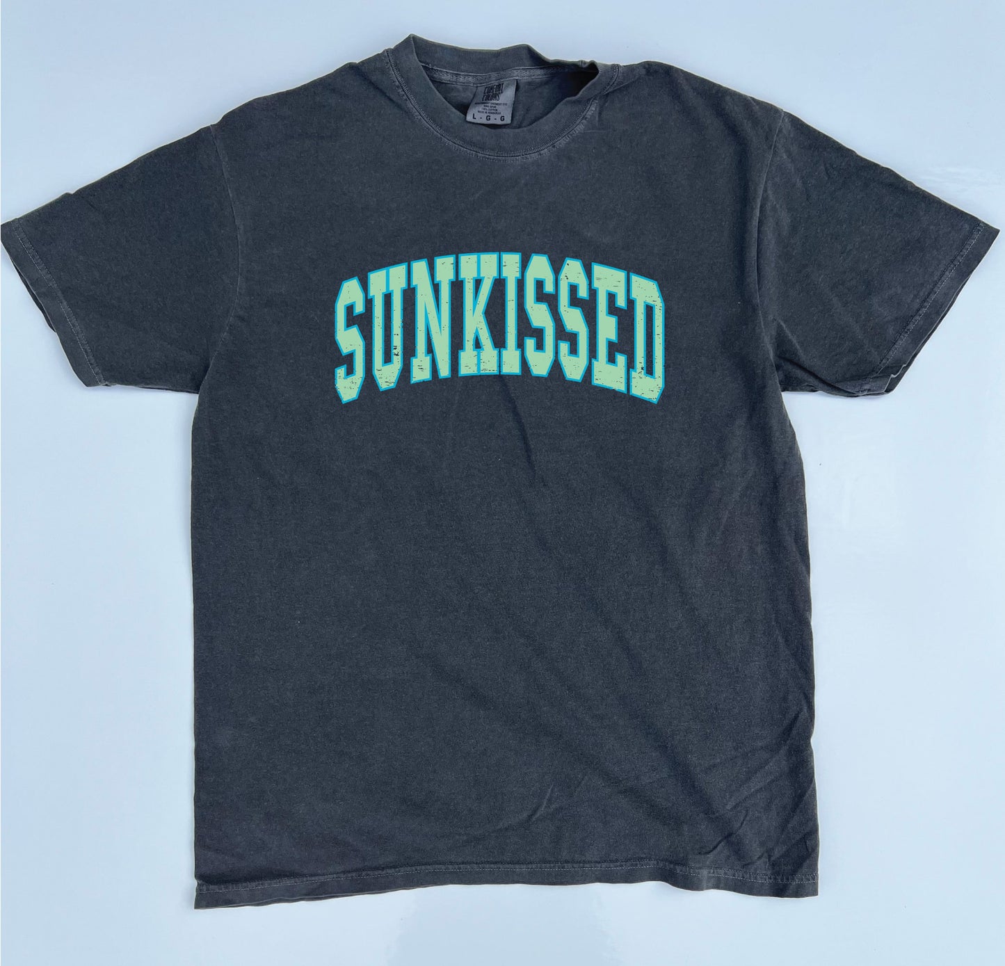 sunkissed tee
