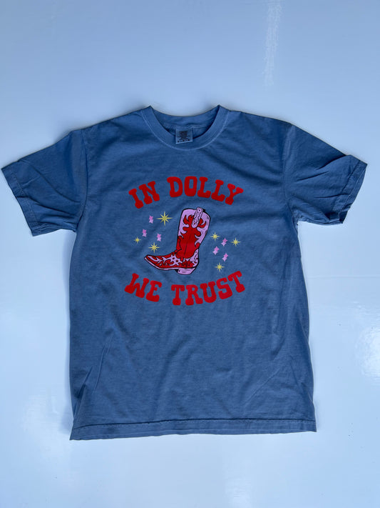 in dolly we trust tee