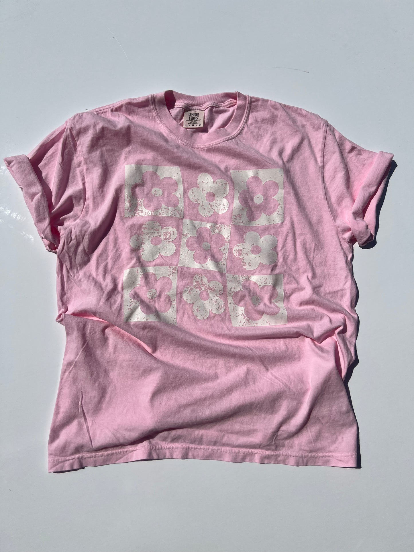 checkered flowers tee